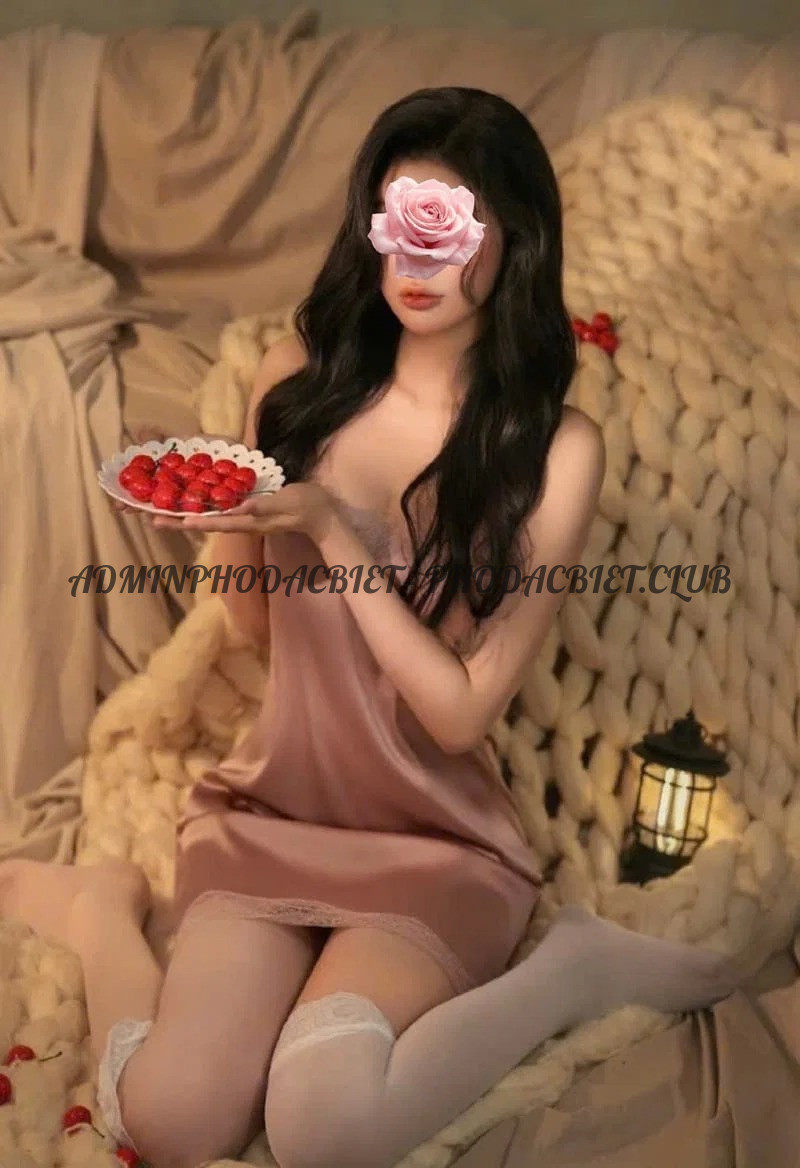 THÙY LINH MS 1953