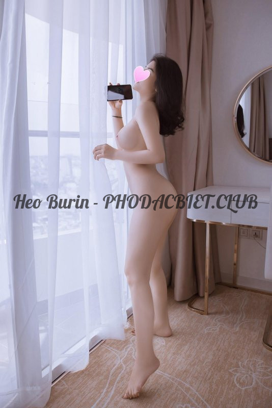 re-up-mysan-hot-girl-98-dam-nu-trang-xinh-vu-mong-cang-det-1737022-original.jpg